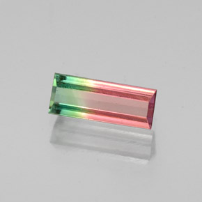 Turmalina multicolor natural de 0,68 ct, baguette, VS