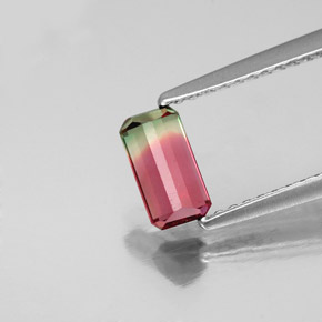 Turmalina multicolor natural de 0,68 ct, corte esmeralda, VS