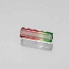 Turmalina multicolor natural de 0,52 ct, corte esmeralda, VS