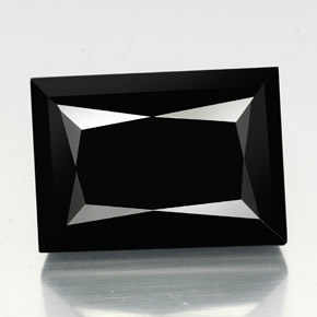 Turmalina negro natural de 39,02 ct, baguette, opaco