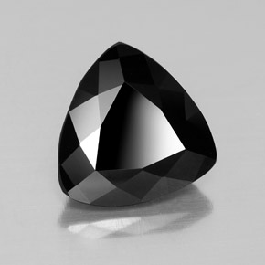 Turmalina negro natural de 4,49 ct, trillón, opaco