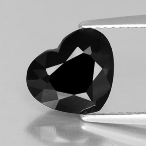 Turmalina negro natural de 2,18 ct, forma de corazón, opaco