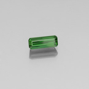 Turmalina Verde natural de 1.03 ct, corte esmeralda, VS