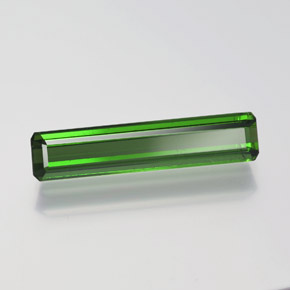 Turmalina verde oscuro medio natural de 1,52 ct, corte esmeralda, VS-SI