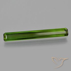 Turmalina Verde bosque natural de 2.07 ct, Corte Octágono / Esmeralda, VS