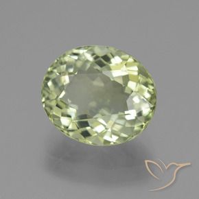 Turmalina Verde medio natural de 3.61 ct, Ovalada, VVS