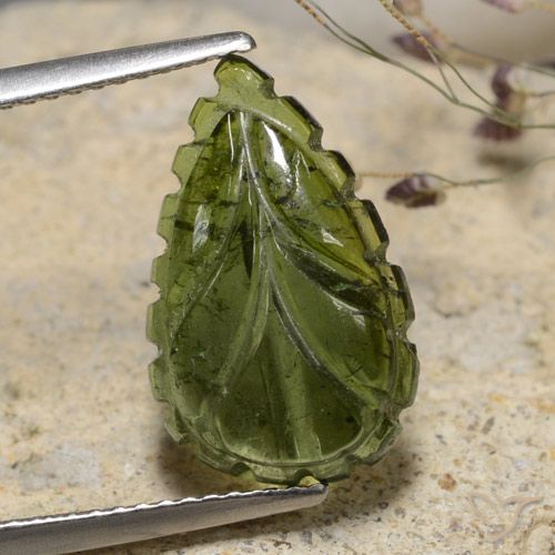 4.80ct Natural Verde terroso Turmalina, Elegante, Translúcido