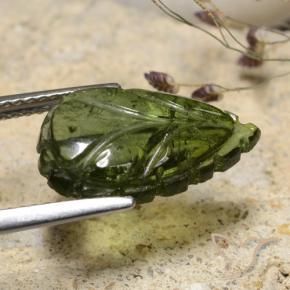 Turmalina Verde terroso natural de 4.80 ct, Elegante, Translúcido