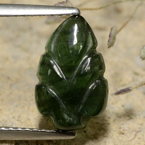 2.75ct Natural Verde terroso Turmalina, Corte Flor, Translúcido