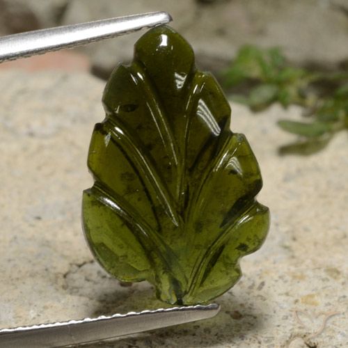 4.45ct Natural Verde terroso Turmalina, Corte Flor, Translúcido