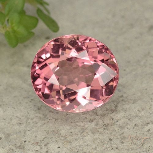 2.69ct Natural Rosado cálido claro turmalina, Ovalada, VVS