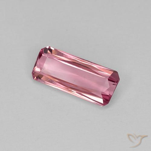Turmalina Rosado intenso natural de 1.55 ct, Corte Octágono / Esmeralda, VVS-VS
