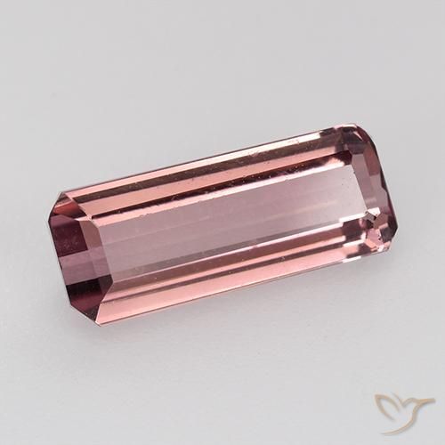 Turmalina Rosado medio natural de 1.60 ct, Corte Octágono / Esmeralda, VVS