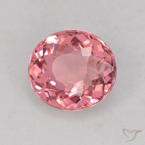 Turmalina Tono rosado cálido natural de 1.49 ct, Ovalada, VVS-VS