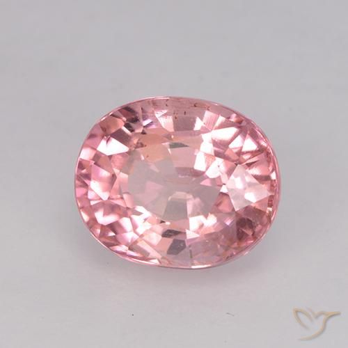 Turmalina Rosado cálido claro natural de 1.66 ct, Ovalada, VS