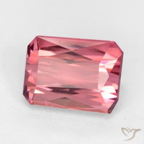 Turmalina Tono rosado cálido natural de 2.45 ct, Corte Octágono / Esmeralda, VS