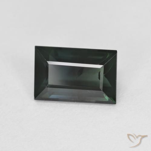 Turmalina Verde medio natural de 1.22 ct, Corte Baguette, VS