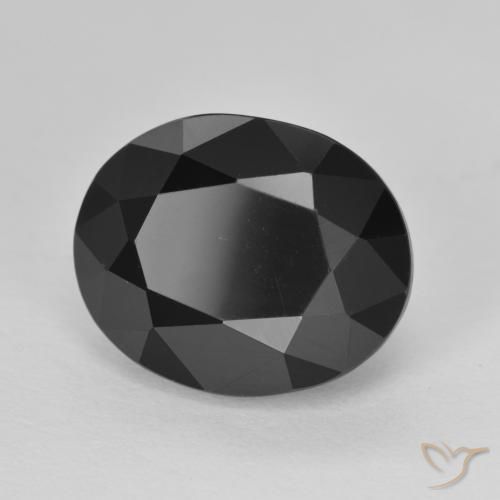 Turmalina Chorlo natural de 7.44 ct, Ovalada, Opaco