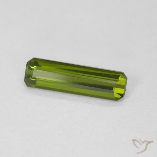 Turmalina Verde terroso natural de 0.82 ct, Corte Octágono / Esmeralda, VVS