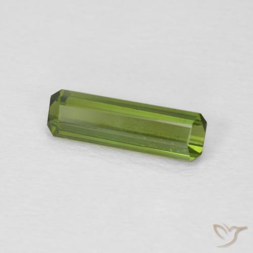Turmalina Verde oscuro natural de 0.82 ct, Corte Octágono / Esmeralda, VVS
