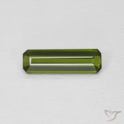 0.85ct Natural Verde bosque Turmalina, corte esmeralda, VVS