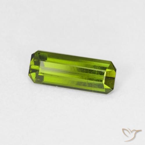 Turmalina Verde oscuro natural de 0.69 ct, Corte Octágono / Esmeralda, VS