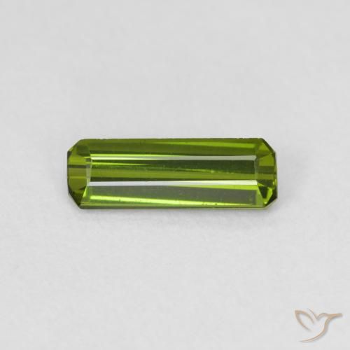 0.61ct Natural Verde cálido Turmalina, corte esmeralda, VVS-VS