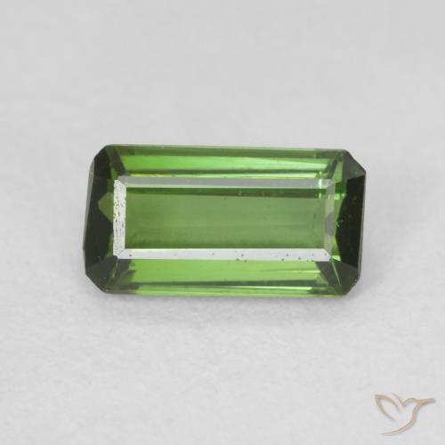 0.66ct Natural Verde medio Turmalina, corte esmeralda, VS