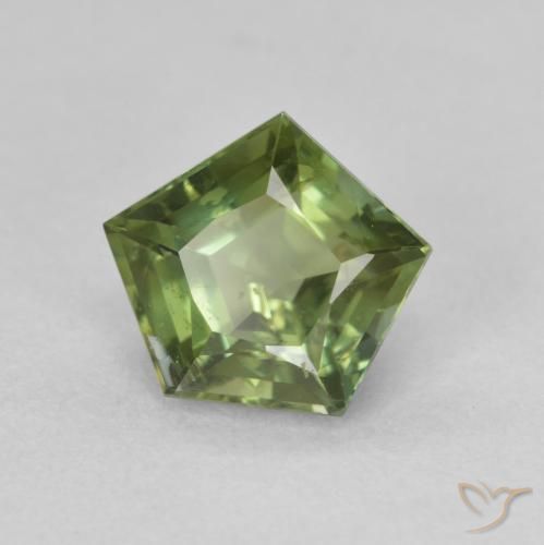 Turmalina Verde medio natural de 2.03 ct, Elegante, VVS