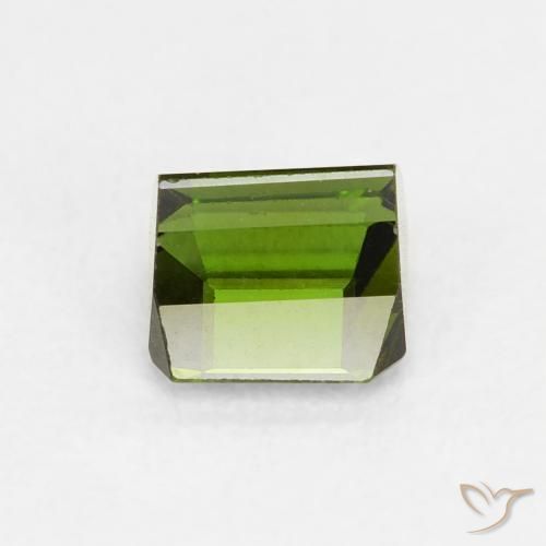 Turmalina Verde bosque natural de 0.68 ct, Corte Octágono / Esmeralda, VVS