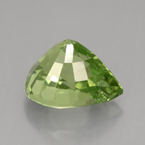 granate tsavorita Verde natural de 4.95 ct, En forma de pera, VS