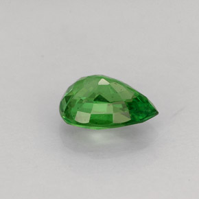 Granate tsavorita verde natural de 0,70 ct, en forma de pera, SI