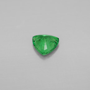 Granate tsavorita verde natural de 0,67 ct, trillón, VS