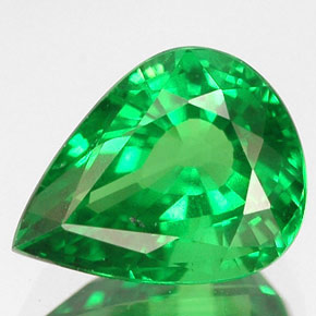 granate tsavorita Verde natural de 2.13 ct, En forma de pera, VS