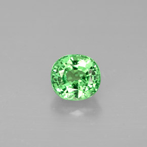 granate tsavorita Verde intenso natural de 0.65 ct, Corte Óvalo, VS