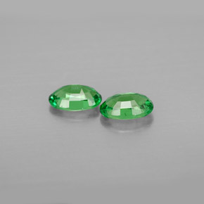 Gemas de granate tsavorita verde natural de  ct, corte óvalo, VS