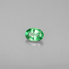granate tsavorita Verde cromo natural de 0.56 ct, Corte Óvalo, VS