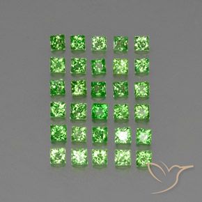 Gemas de Granate tsavorita Verde vivo natural de 2.67 ct, Cuadrado, VVS-VS