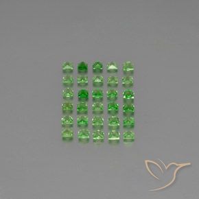 Gemas de Granate tsavorita Verde claro natural de 2.61 ct, Cuadrado, VVS-VS