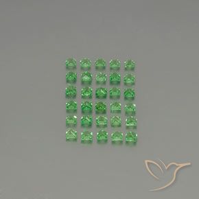 Gemas de Granate tsavorita Verde claro natural de 2.57 ct, Cuadrado, VVS-VS