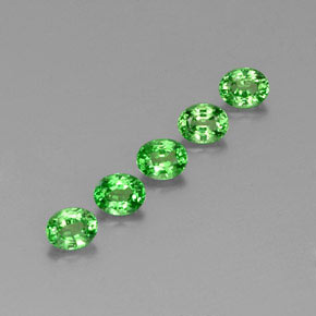 Gemas de granate tsavorita verde natural de  ct, corte óvalo, VS