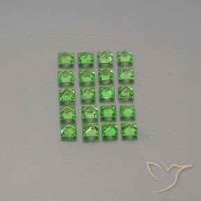 Gemas de Granate tsavorita Verde vivo natural de 1.34 ct, Cuadrado, VVS-VS