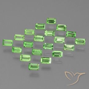 Gemas de Granate tsavorita Verde vivo natural de 1.66 ct, Corte Baguette, VS