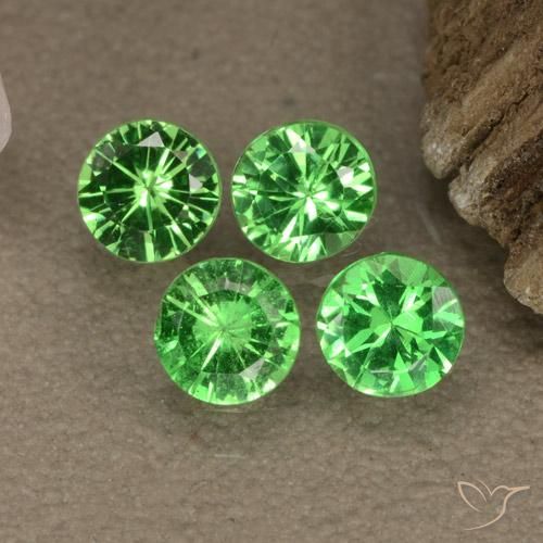 0.91ctw Natural Verde vivo Granate Tsavorita, Redondo, VS
