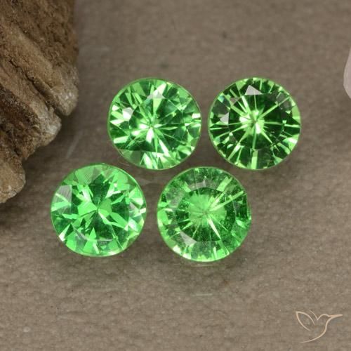 Gemas de Granate tsavorita Verde vivo natural de 0.91 ct, Redondo, VS