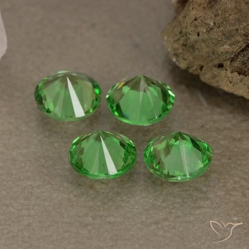 Gemas de Granate tsavorita Verde vivo natural de 0.91 ct, Redondo, VS