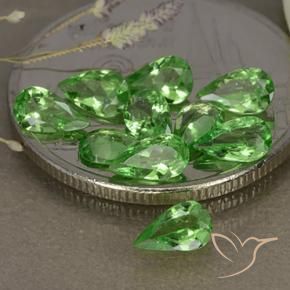 Gemas de Granate tsavorita Verde vivo natural de 1.79 ct, En forma de pera, VS