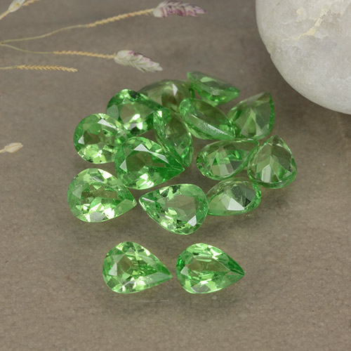 Gemas de granate tsavorita verde natural de 2,07 ct, en forma de pera, VS