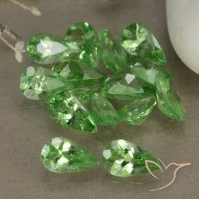 Gemas de Granate tsavorita Verde medio natural de 3.30 ct, En forma de pera, VS