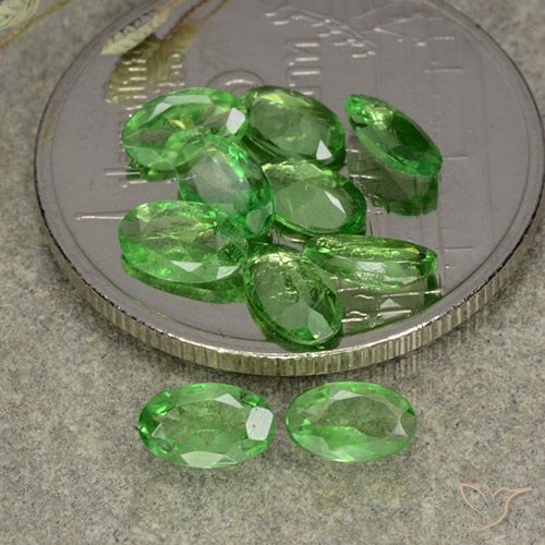 2.09ctw Natural Verde medio Granate Tsavorita, Ovalada, VS